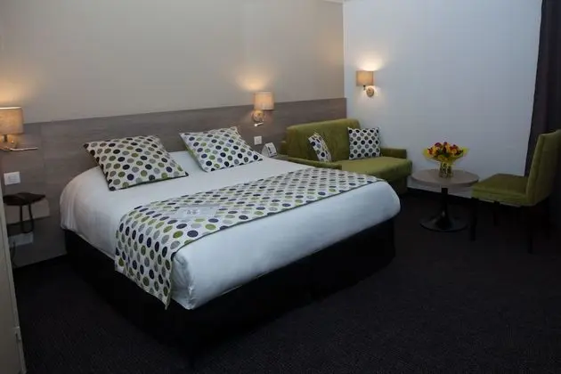 Comfort Oda, 1 Büyük (Queen) Boy Yatak, Sigara İçilmez, Küvet (with Single Sofabed)