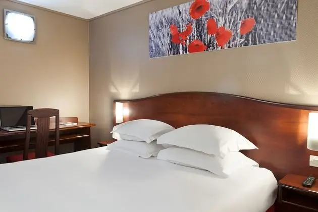 Comfort Tek Büyük Yataklı Oda