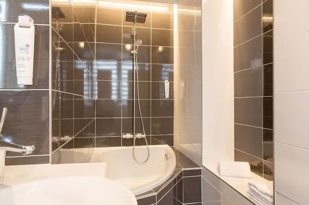 Tek Büyük Yataklı Oda (Privilège)