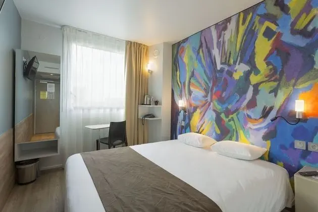 Comfort Tek Büyük Yataklı Oda