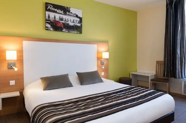Comfort Tek Büyük Yataklı Oda