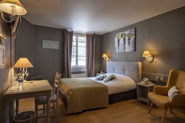 Comfort Tek Büyük Yataklı Oda