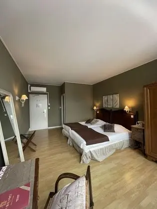 Superior Tek Büyük veya İki Ayrı Yataklı Oda
