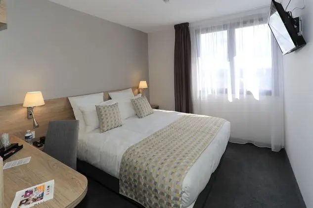 Standard Tek Büyük Yataklı Oda