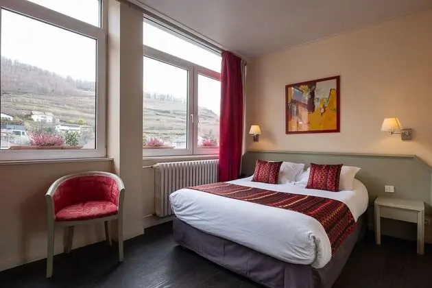 Comfort Tek Büyük veya İki Ayrı Yataklı Oda