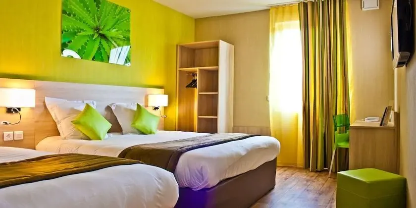 Comfort Tek Büyük Yataklı Oda