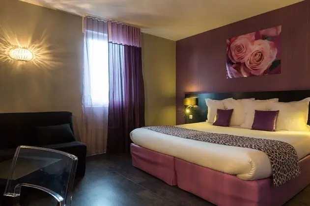 Comfort Tek Büyük Yataklı Oda