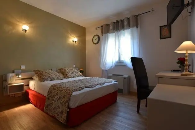 Comfort Tek Büyük veya İki Ayrı Yataklı Oda