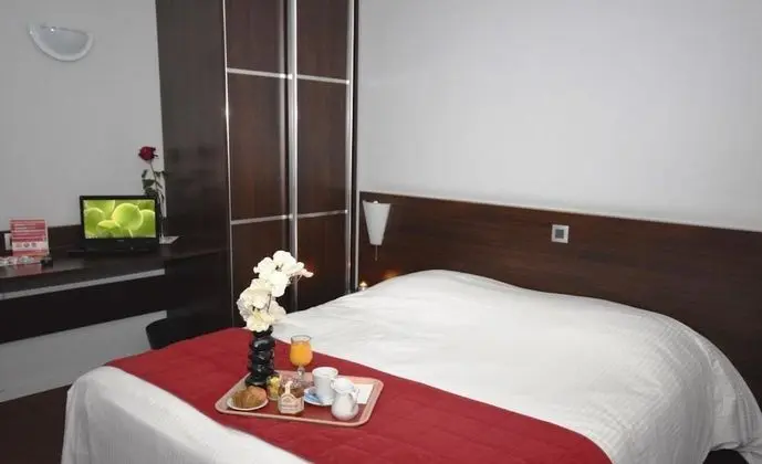 Standard Tek Büyük veya İki Ayrı Yataklı Oda