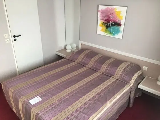 Dört Kişilik Oda, Bağlantılı Odalar