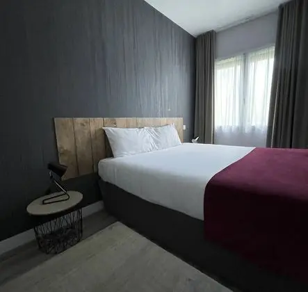 Comfort Tek Büyük veya İki Ayrı Yataklı Oda