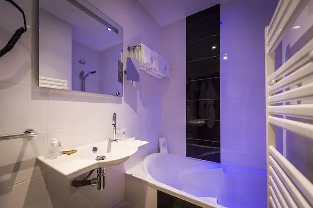 Comfort Tek Büyük veya İki Ayrı Yataklı Oda, Bahçe Manzaralı