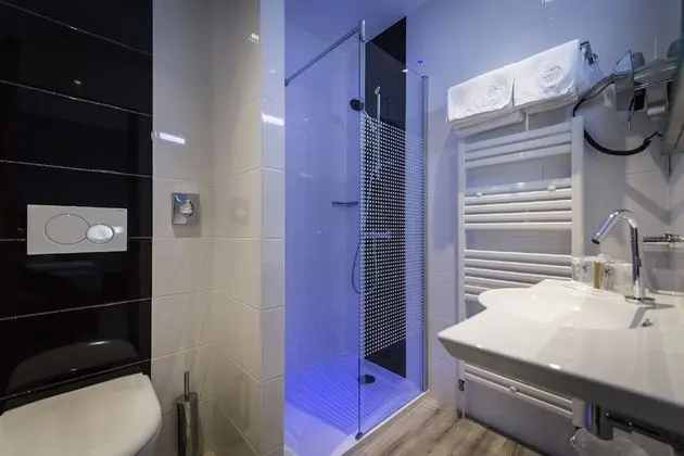 Comfort Tek Büyük veya İki Ayrı Yataklı Oda, Bahçe Manzaralı