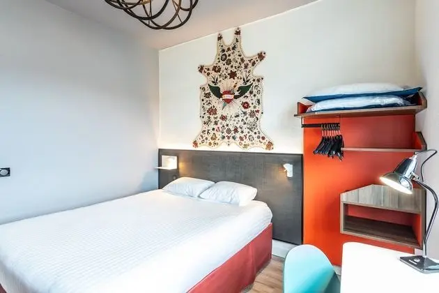 Comfort Tek Büyük Yataklı Oda