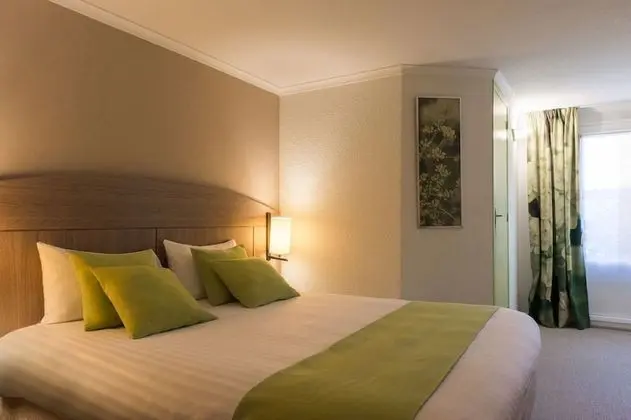 Comfort Tek Büyük veya İki Ayrı Yataklı Oda
