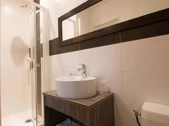 Comfort Tek Büyük Yataklı Oda