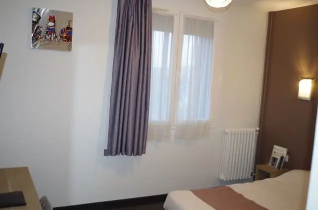 Comfort Tek Büyük Yataklı Oda