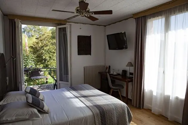 Comfort Tek Büyük veya İki Ayrı Yataklı Oda