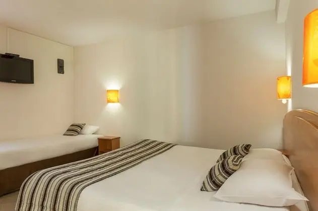 Standard Üç Kişilik Oda