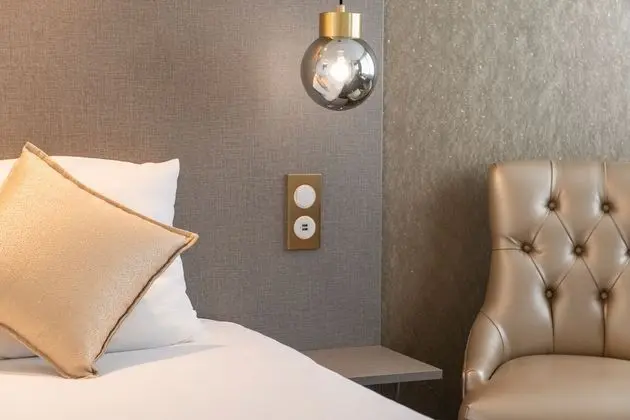 Tek Büyük Yataklı Oda (Elégance)