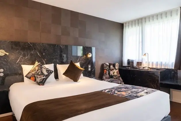 Tek Büyük Yataklı Oda (Elégance)