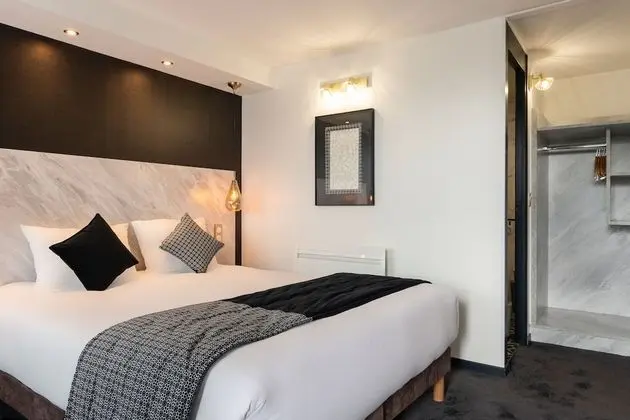 Tek Büyük Yataklı Oda (Elégance)