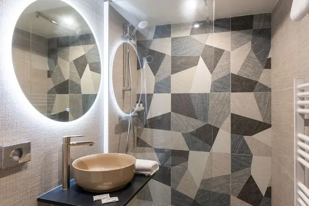 Tek Büyük Yataklı Oda (Elégance)