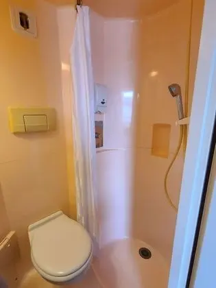 Oda, 1 Çift Kişilik Yatak