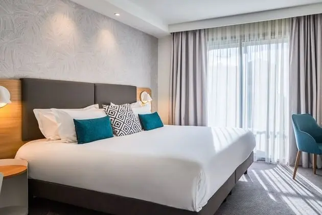 Premium Oda, 1 En Büyük (King) Boy Yatak, Balkon, Havuz Manzaralı