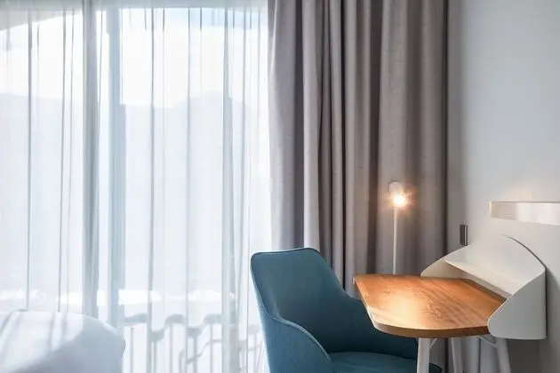 Premium Oda, 1 En Büyük (King) Boy Yatak, Balkon, Havuz Manzaralı