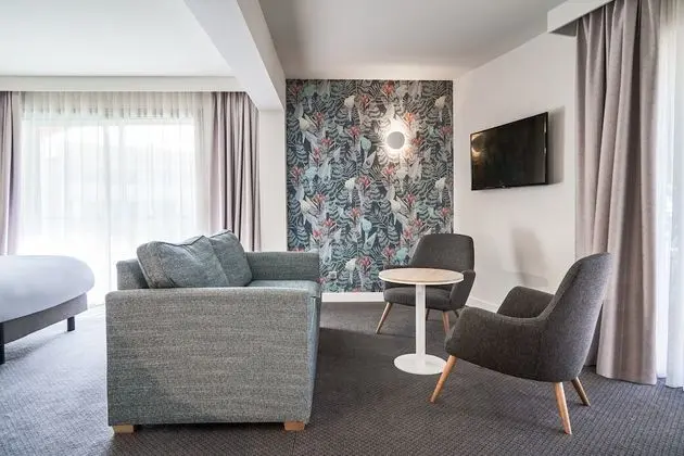 Süit, 1 En Büyük (King) Boy Yatak, Balkon, Havuz Manzaralı