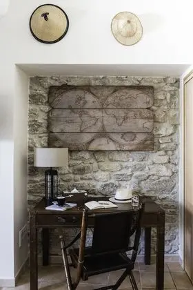 Classic Tek Büyük Yataklı Oda, 1 Çift Kişilik Yatak, Teras, Zemin Kat