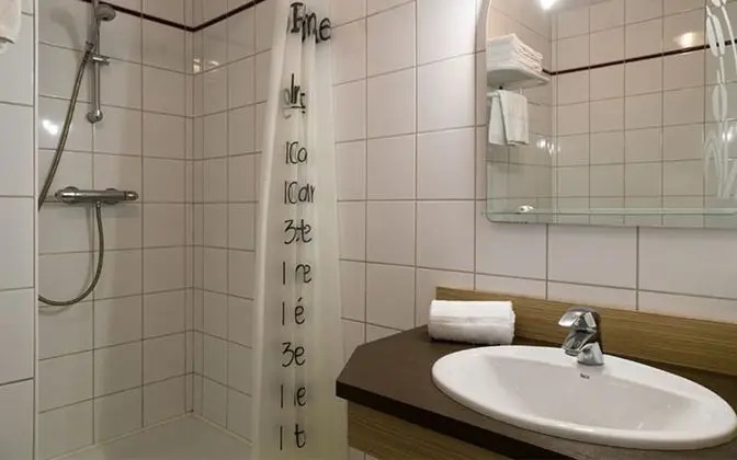Comfort Dört Kişilik Oda
