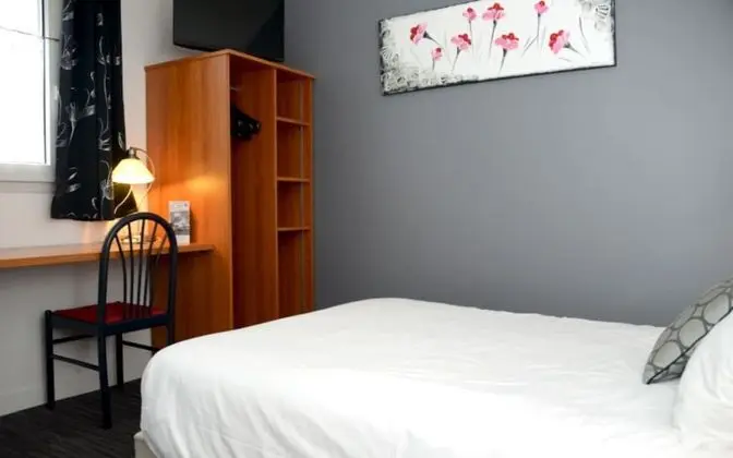 Comfort Tek Büyük Yataklı Oda