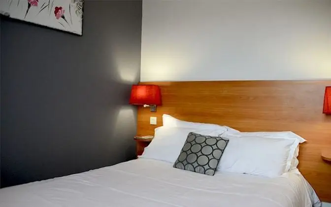 Comfort Tek Büyük Yataklı Oda