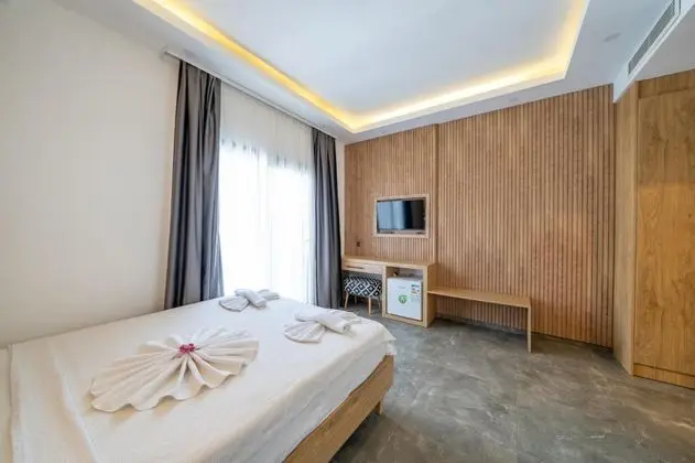 Standart Oda, Bahçe Manzaralı, Balkonlu