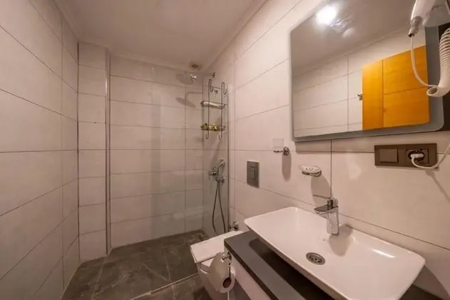 Standart Oda, Bahçe Manzaralı, Balkonlu