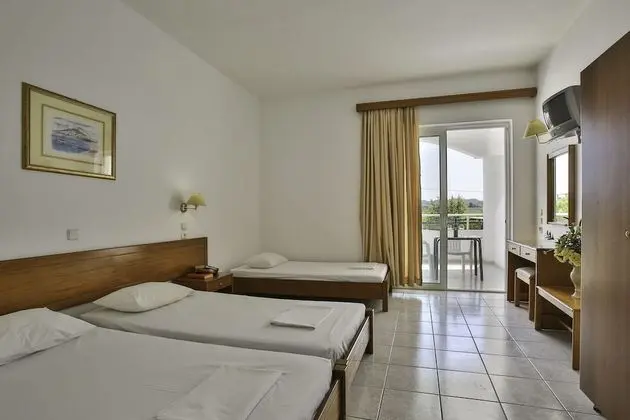 Standard Tek Büyük veya İki Ayrı Yataklı Oda, Balkon