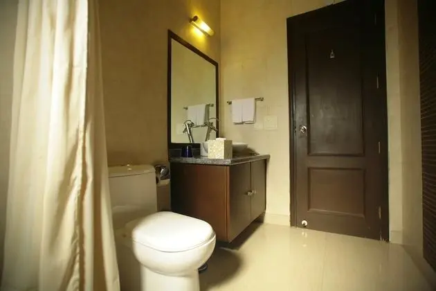Deluxe Tek Büyük veya İki Ayrı Yataklı Oda, Balkon, Şehir Manzaralı
