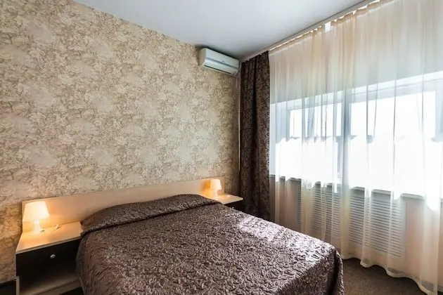 Standard Tek Büyük Yataklı Oda