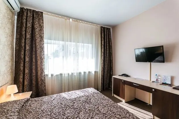 Standard Tek Büyük Yataklı Oda