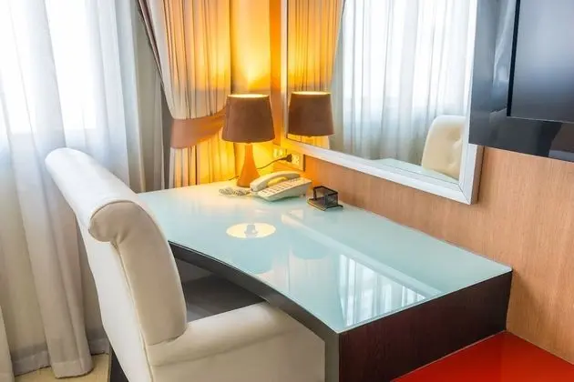Deluxe İki Ayrı Yataklı Oda