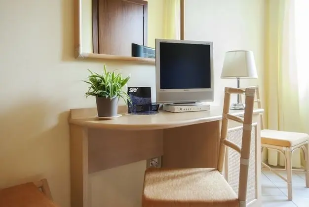 Classic Üç Kişilik Oda