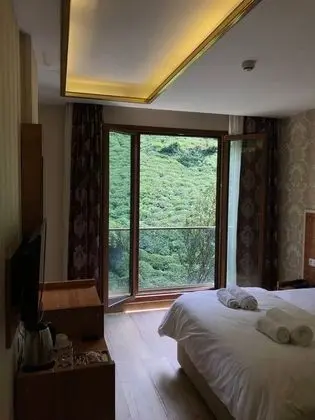 Double Deluxe Suit