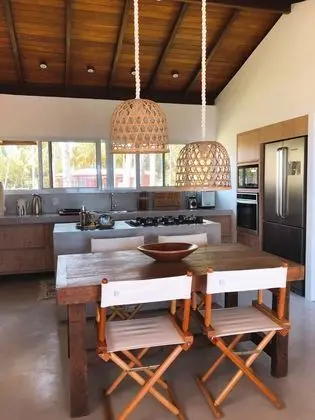 CASA MAINHA - COM PISCINA PRIVATIVA