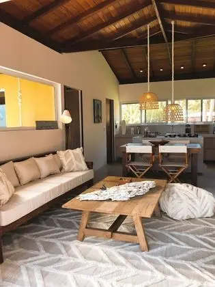 CASA MAINHA - COM PISCINA PRIVATIVA