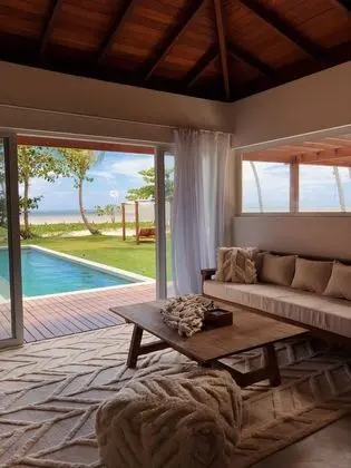 CASA MAINHA - COM PISCINA PRIVATIVA