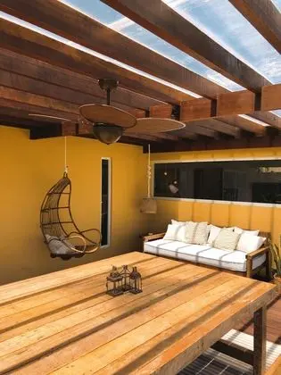 CASA MAINHA - COM PISCINA PRIVATIVA