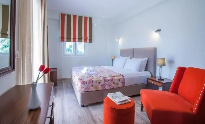 Deluxe Tek Büyük Yataklı Oda
