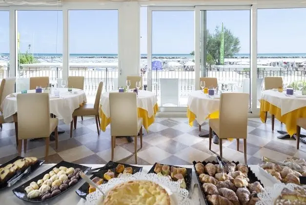 Economy Tek Büyük Yataklı Oda, Ek Bina (Stair Access Only)